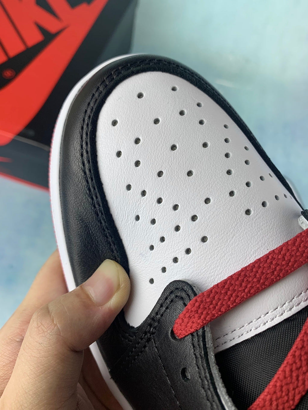 Air Jordan 1 Low Black Toe Unisex Sneakers CZ0790-106